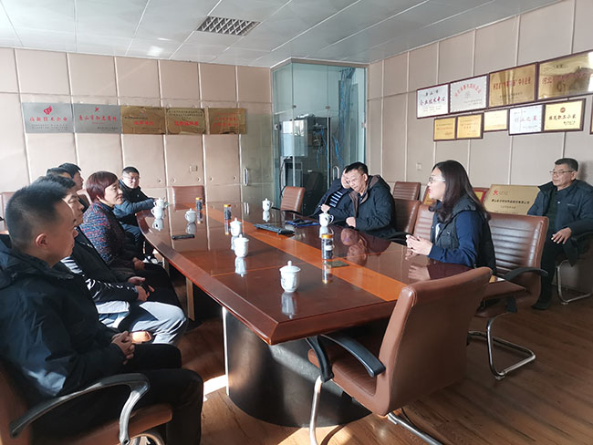 Federácia priemyslu a obchodu Shandong navštívila spoločnosť Tangshan Jinsha Company